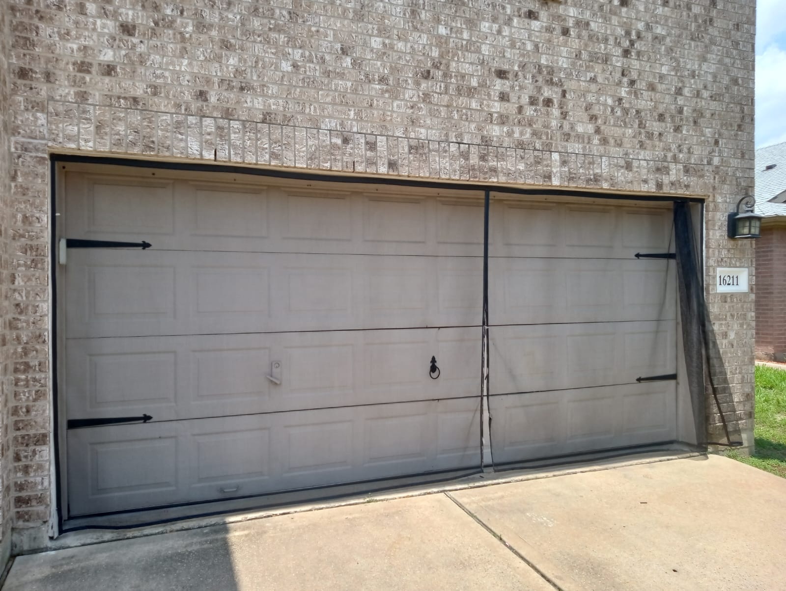 Amarr Garage Door Repair in Pasadena, TX — Lemus Garage Door Services, Licensed & Insured, (281) 906-4783