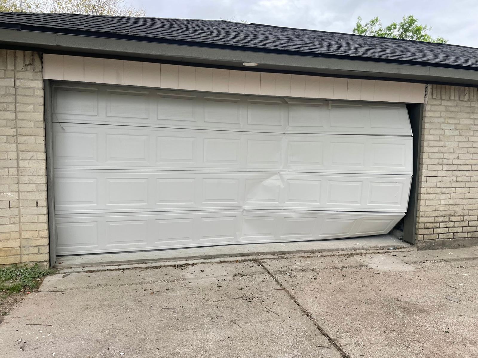 Emergency in Pasadena, TX by Lemus Garage Door Services — Licensed & Insured, (281) 906-4783