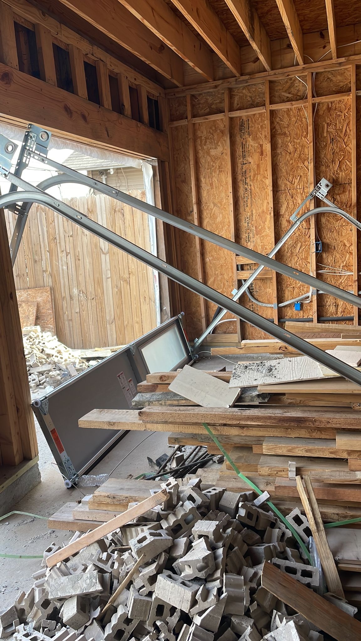 Emergency in Pasadena, TX by Lemus Garage Door Services — Licensed & Insured, (281) 906-4783