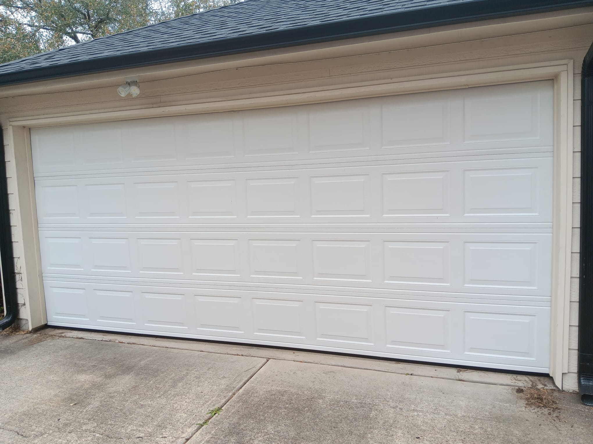 Wayne Dalton Garage Doors — Lemus Garage Door Services, Licensed & Insured, (281) 906-4783