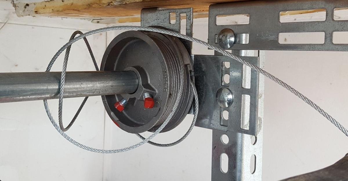 Emergency Garage Door Cable Repair Pasadena TX - Same Day Service Pearland Area